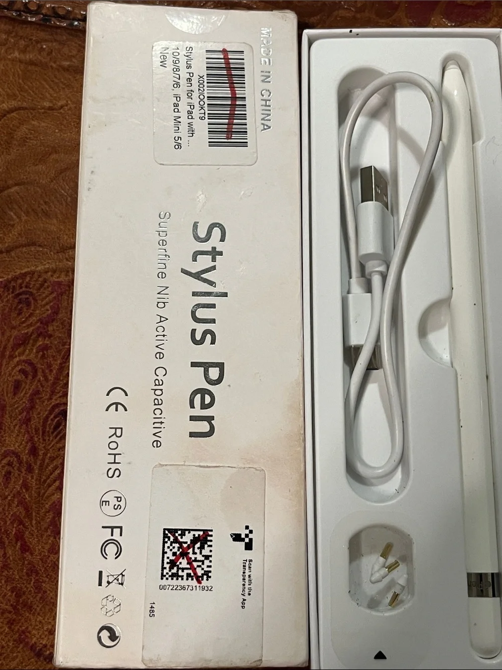 Apple White Active Stylus Pen with USB Charging Cable